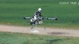 titrek: Uçan motorsiklet