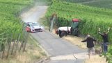 Masina vs cursa de raliu tractor