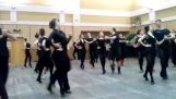 Grupo de baile impresionante de Ucrania