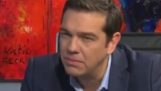 Woedend Tsipras van gelach journalist voor een interview