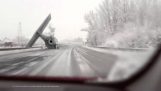 Авария TIE Fighter на шоссе