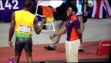 Usain Bolt vuist hobbels vrijwilliger