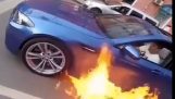BMW M5 رواجا الحريق!!