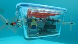 Un submarin LEGO