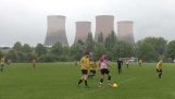 4 cooling towers are demolished during a football match