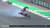 acidente assustador na MotoGP com 350 kmh