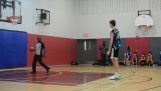 Баскетболист 12 лет с высотой 2,13м