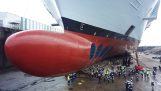 Den største cruiseskip i verden, ut av vannet