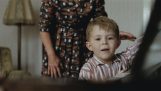 Мальчик и фортепиано (Реклама)