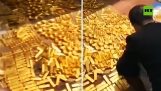 13,5 toneladas de ouro foram encontradas na casa ex-prefeito na China