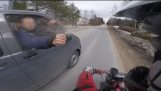 Epický moped policajný útek | Pepřový sprej na tvár! | 77cc Stage6 Derby