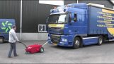 ¿Cómo se puede mover un camión de remolque sin