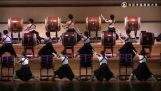 Concierto con los tambores japoneses (Senzoku-gakuen)