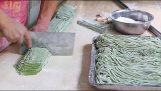 Pátek handmade pasta v Číně