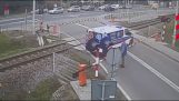 ambulance chauffør Hagelapper unødigt jernbaneoverskæring