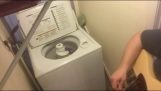 เล่น AC / DC กับเครื่องซักผ้า