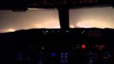 Автономна посадки Boeing 737NG в густий туман