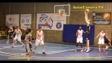 15-jarige basketballer met een hoogte van 2,29m.