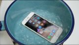水を沸騰の iPhone 6 s の耐久試験