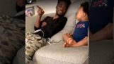 En far samtaler med unge sønn