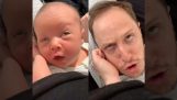 Папа подражает выражения новорожденного ребенка