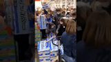 日本ではトイレットペーパーの市場でパニック