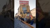 Çin'de demiryolu hatlarının montajı