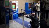 Med 30 skouat du får en billett på Moscow Metro