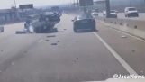 Samvittighedsfulde chauffører stopper en bil, der forårsagede en ulykke