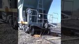 Restaurarea unui tren deraiat