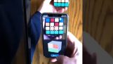 Řešení Rubikovy kostky s malou pomocí