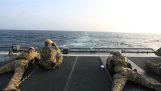 Корейские снайперы тренируются в море