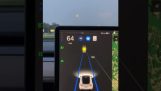 En Tesla-autopilot forvirrer månen med en lykt