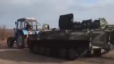 Ukrainsk bonde stjeler russisk tank
