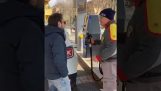 Aller chercher de l'essence en Italie