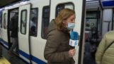 Novinár zabudne v metre na kameramana